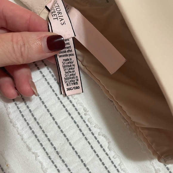 Victoria Secret, t-shirt bra, triangle top, 36C, beige - Picture 2 of 2